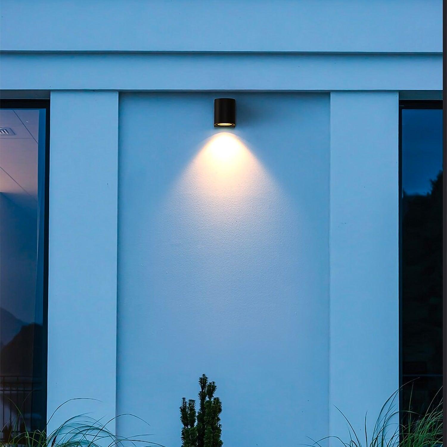 Outdoor Wall Light | ALGA - Moralgardenlab, Outdoor Wall Light, moralgardenlab, Outdoor Wall Light, Wall Lights outdoor, Designer Wall Lights, Wall Lights in Metal, Wall Lights outdoor, Colour_Black, Lighting outdoor, Material_Steel/Alu, Room_Outdoor, Prix_0€-99€, Style_Contemporain, Style_Minimalist, Size_Petit (<40cm), Moralgardenlab, moralgardenlab.com